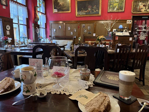 Romantik Cafe Moritz - Hildesheimer Tortenkönig ! photo 2